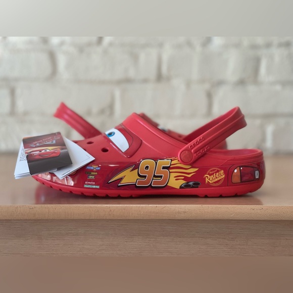 Crocs Classics Clog Lightning McQueen Disney Cars Men Size 11 205759-610 Comfort main image 5